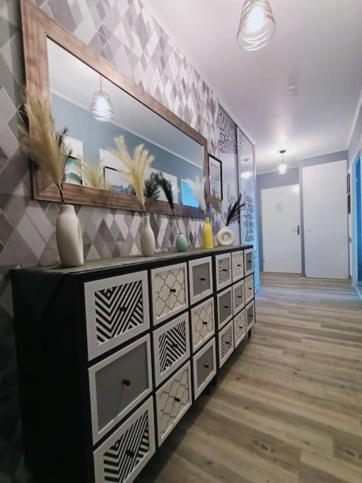 Appartement 4 Pieces - La Rose Des Yvelines - Classe 3 Etoiles تراب المظهر الخارجي الصورة