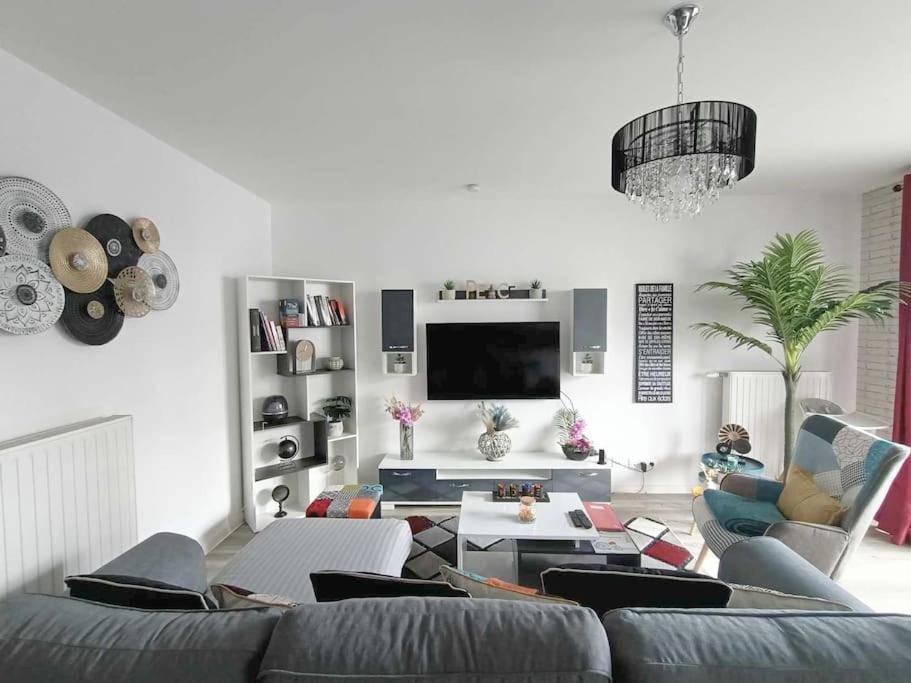 Appartement 4 Pieces - La Rose Des Yvelines - Classe 3 Etoiles تراب المظهر الخارجي الصورة