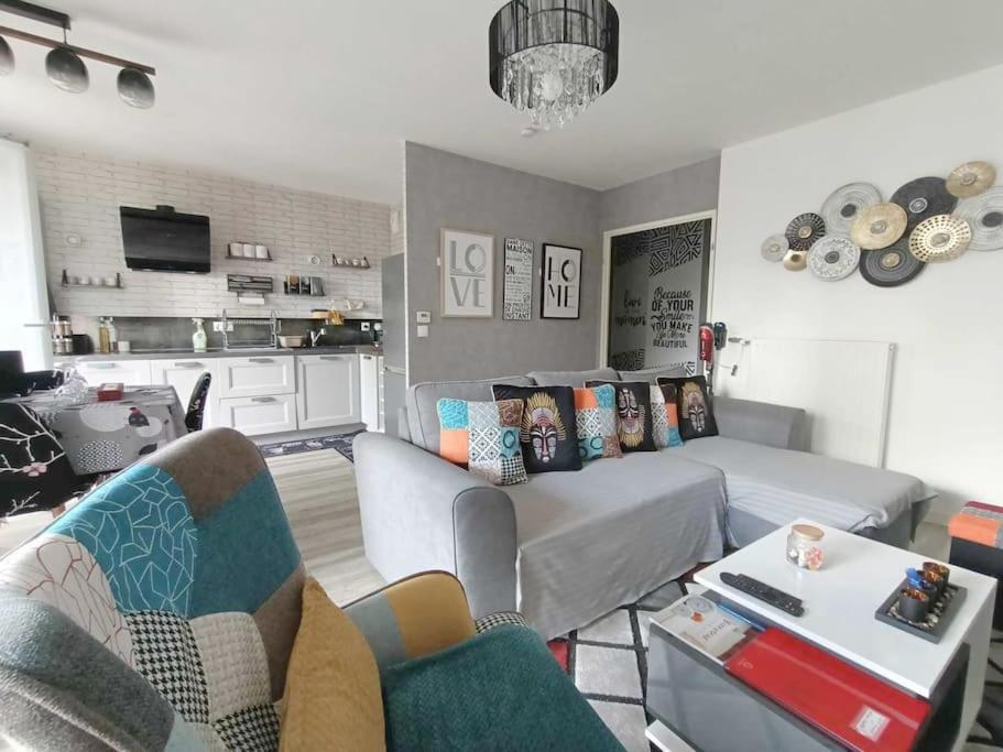 Appartement 4 Pieces - La Rose Des Yvelines - Classe 3 Etoiles تراب المظهر الخارجي الصورة